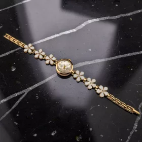 White Flower Gold